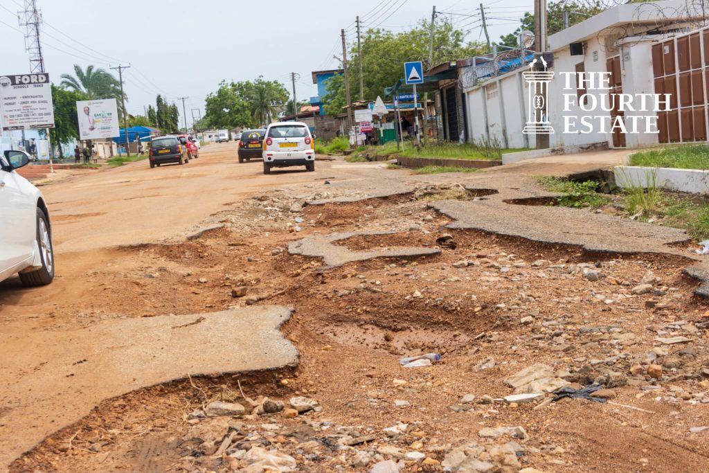 Roads-in-Decay-Potholes-in-Accra