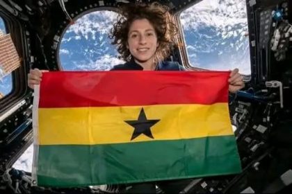 Christina Koch flag 1.jpg 1